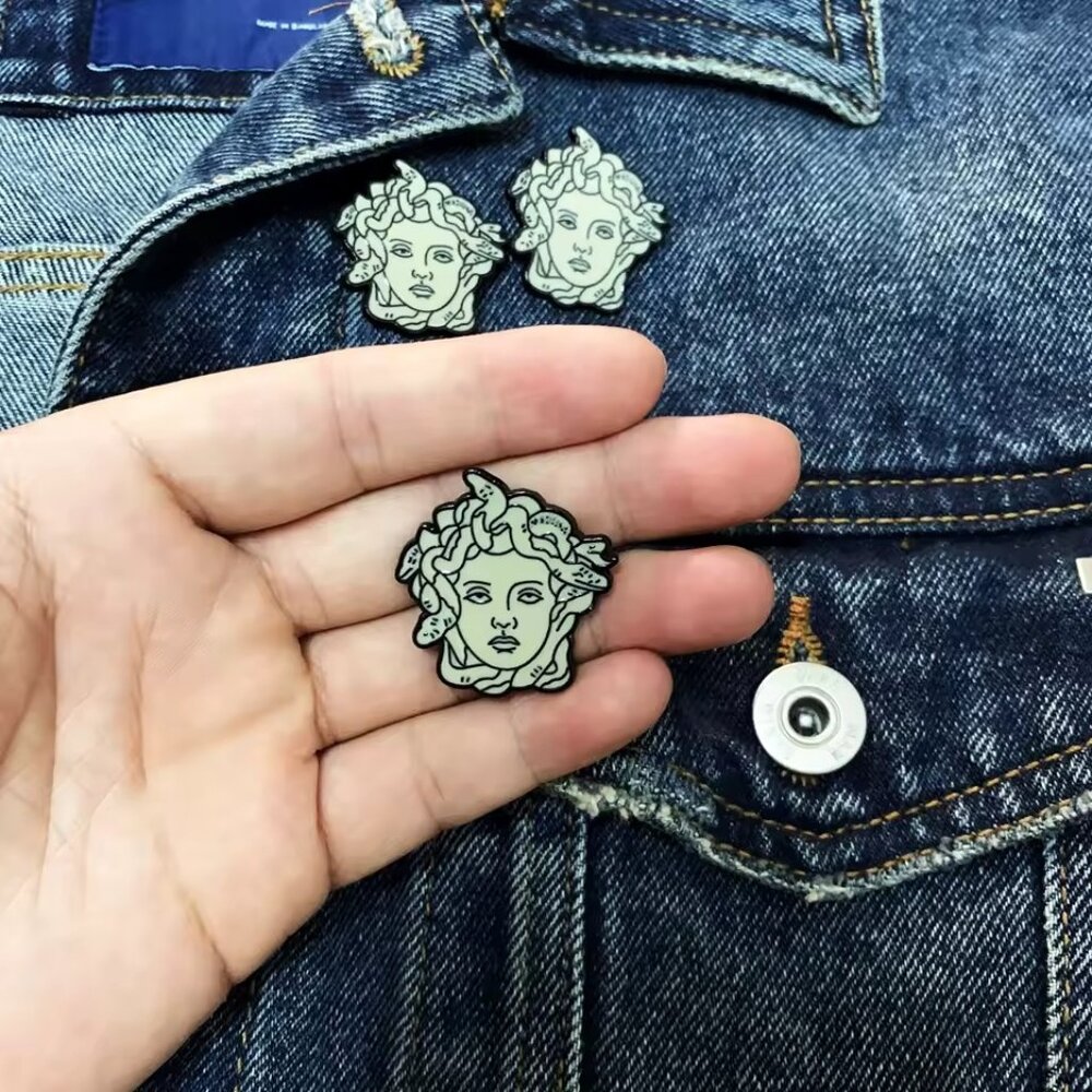 Medusa Enamel Pin brooch lapel NEW